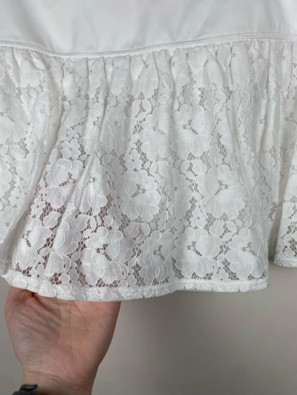 NWT Kate Spade White Textured Lace Tennis Skort size Large